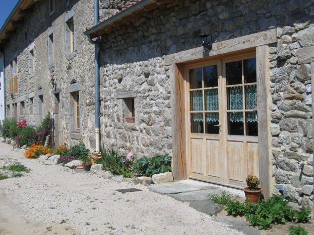 La Ferme Des Genets Bed and Breakfast Medeyrolles Eksteriør billede